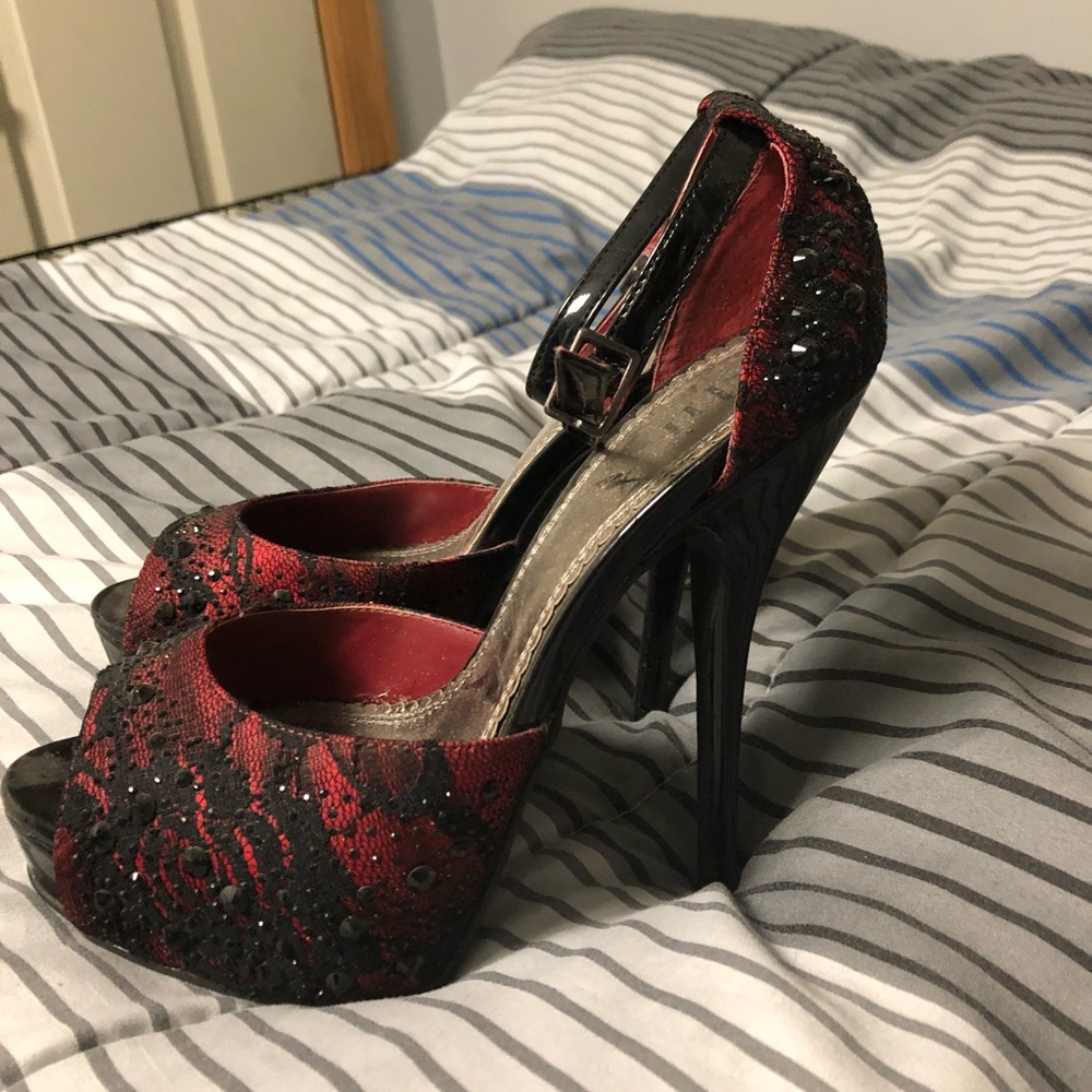 Shi heels